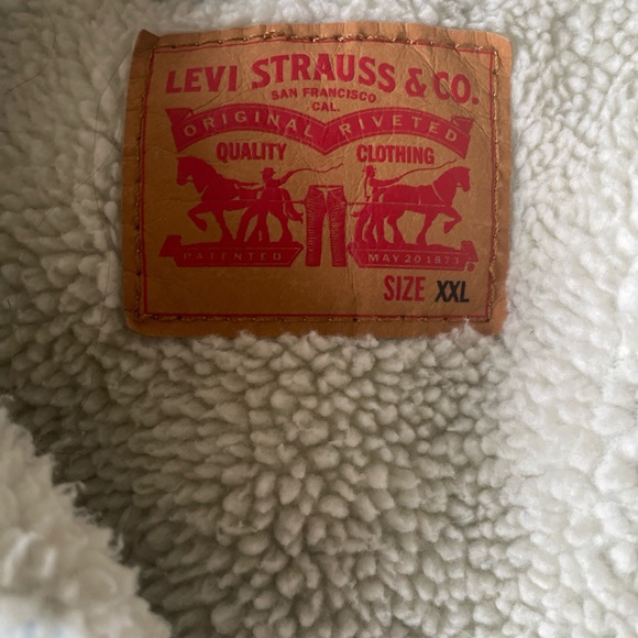 Vintage Levi’s Denim Sherpa Lined Jacket - Picture 2 of 7